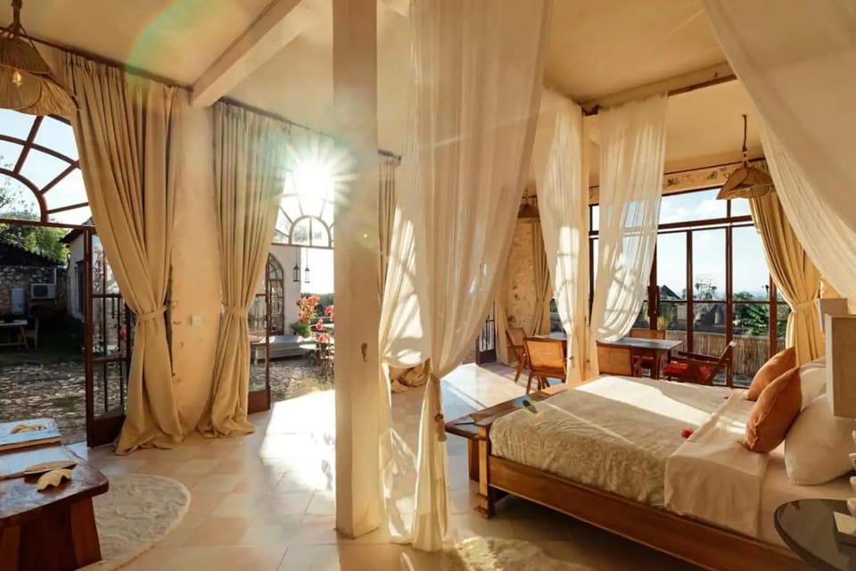 Bed, View (from property/room), Photo of the whole room, Seating area, Bedroom, towels