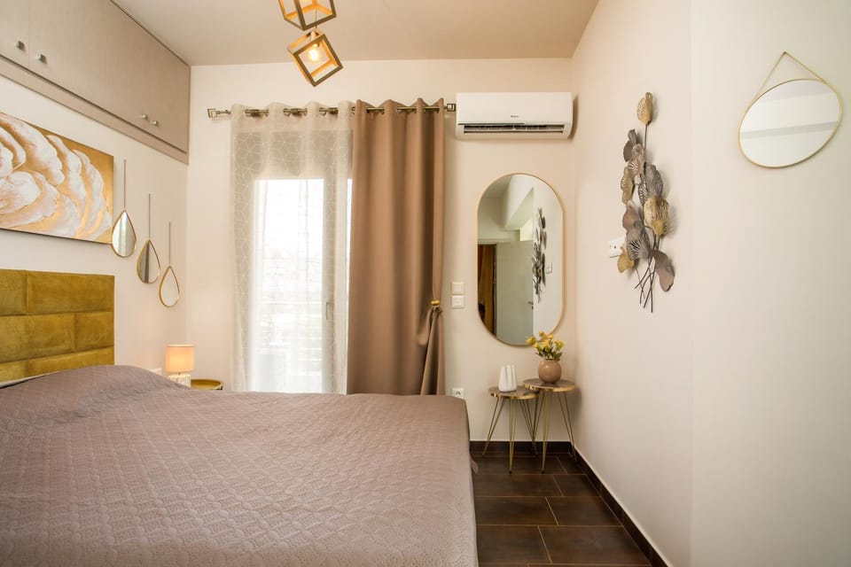 Bed, Photo of the whole room, Bedroom, air conditioner