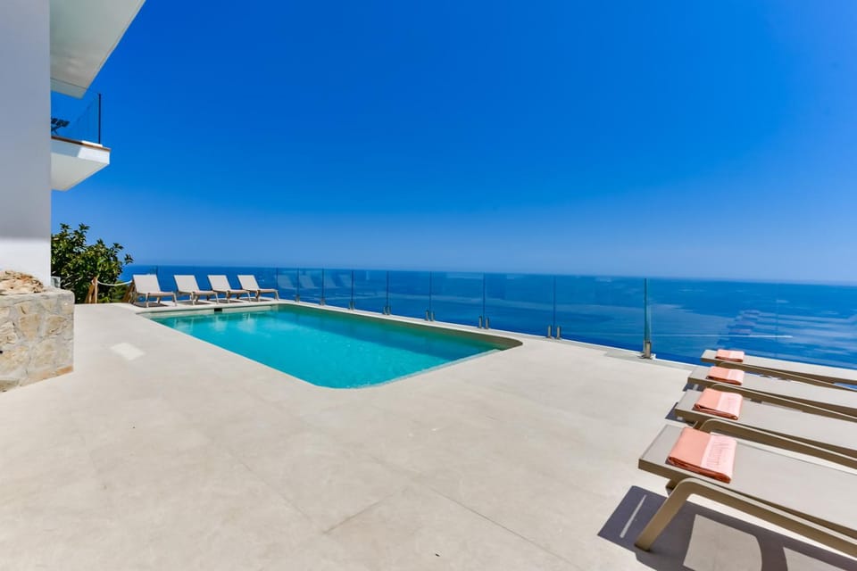 EL FARO - Managed by Almarina Villa in Calp
