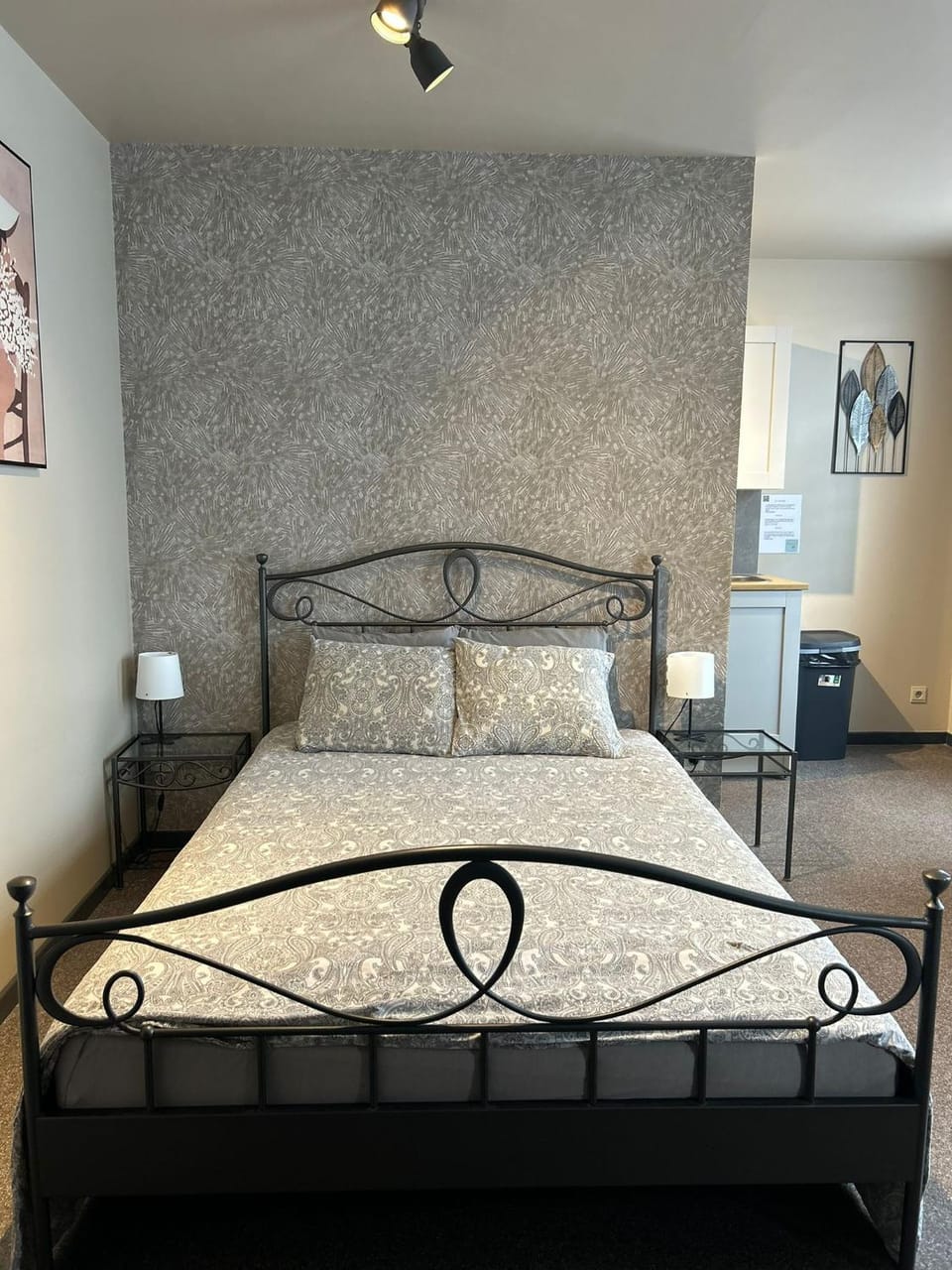 Bed, Bedroom