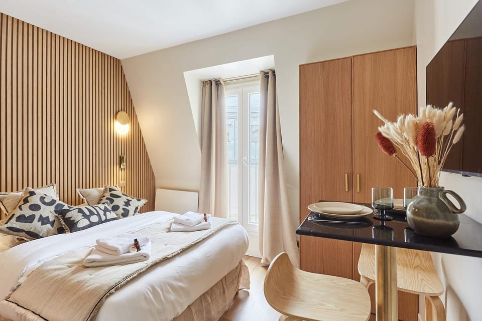 Superbe Studio Tour Eiffel Trocadero by Studioprestige Apartment in Paris