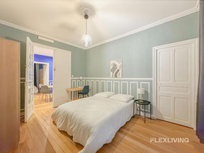 Immeuble Orléans Apartment in Paris