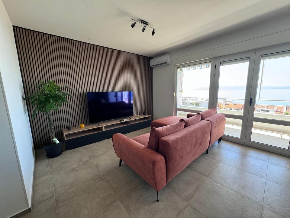 Living room, Sea view