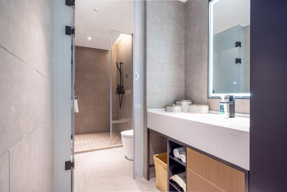 Shower, Bathroom