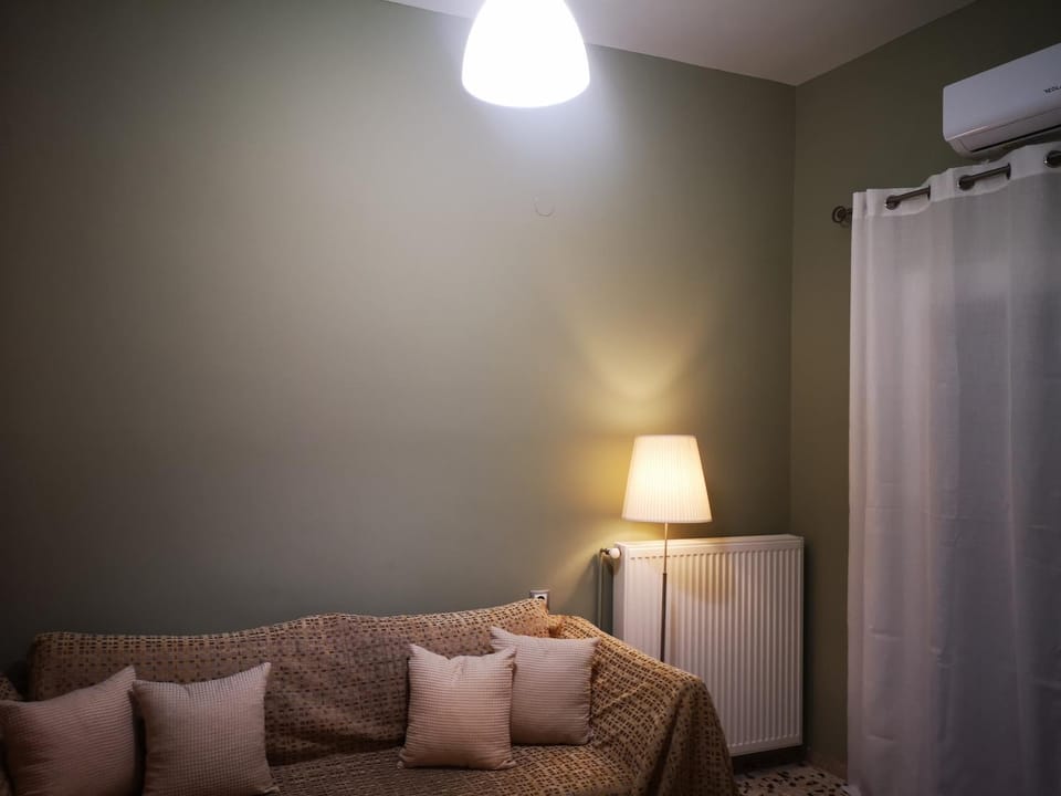 Bedroom, wardrobe