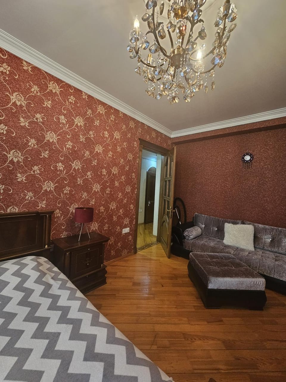 Bed, Seating area, Bedroom