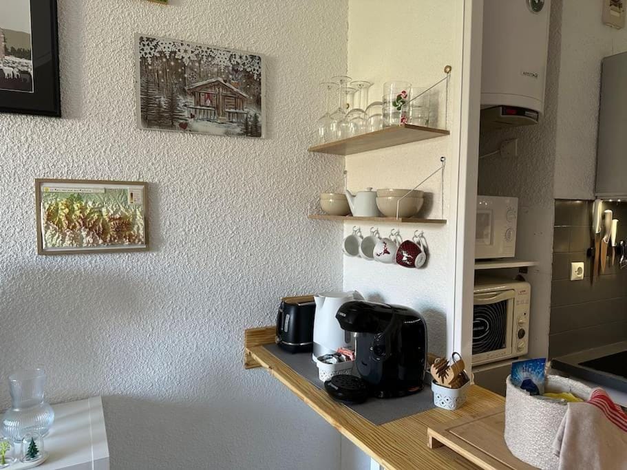 Coffee/tea facilities, toaster
