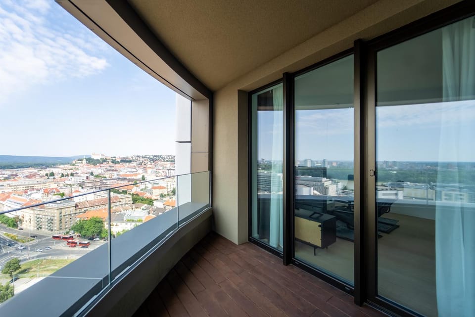 SkyPark Cozy Apartment by Verve Home Apartment in Bratislava