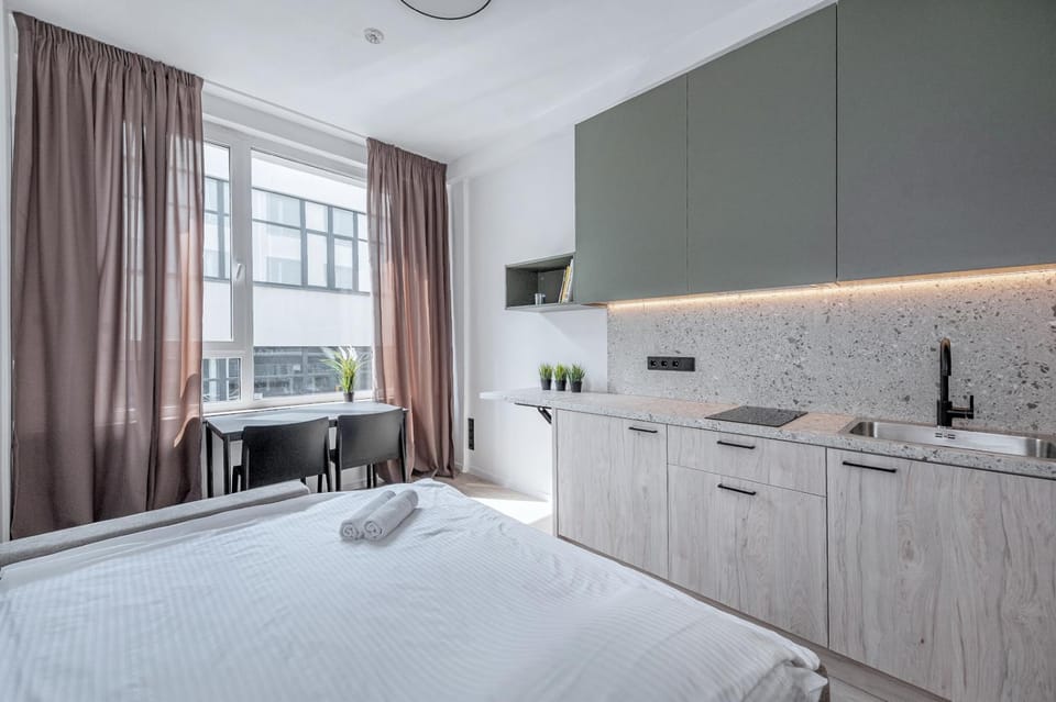 Bed, Kitchen or kitchenette, Photo of the whole room, Bedroom, towels