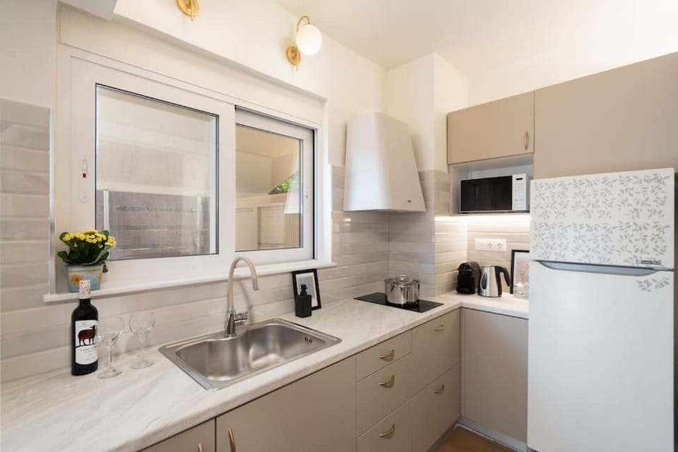 Modern apartment at Edem beach Apartment in Alimos