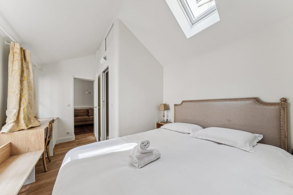 Au coeur du quartier St Germain Apartment in Paris
