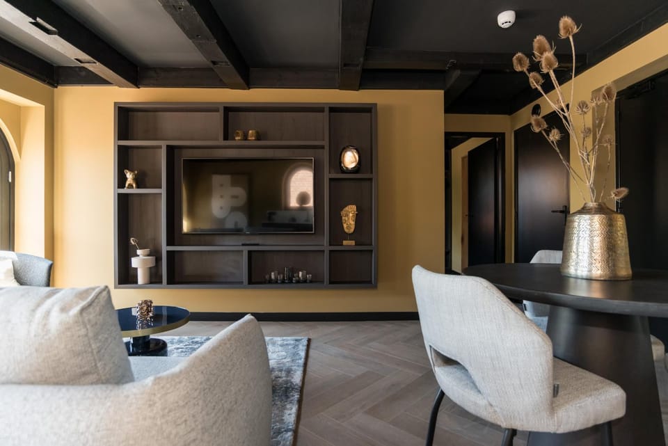 TV and multimedia, Living room, Seating area