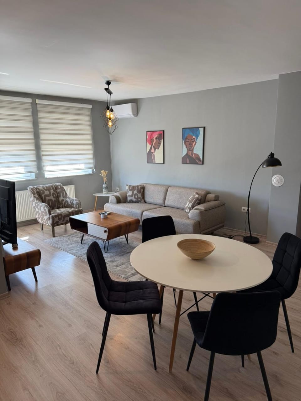 Living room, Dining area