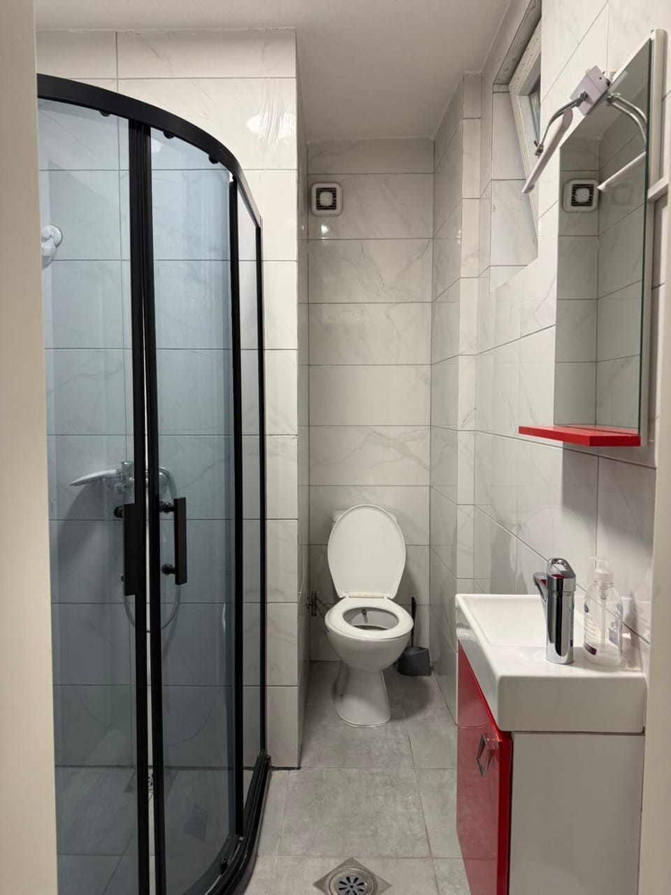 Shower, Toilet, Bathroom, bidet