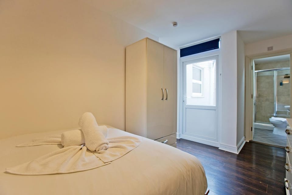 Bathroom, Bedroom