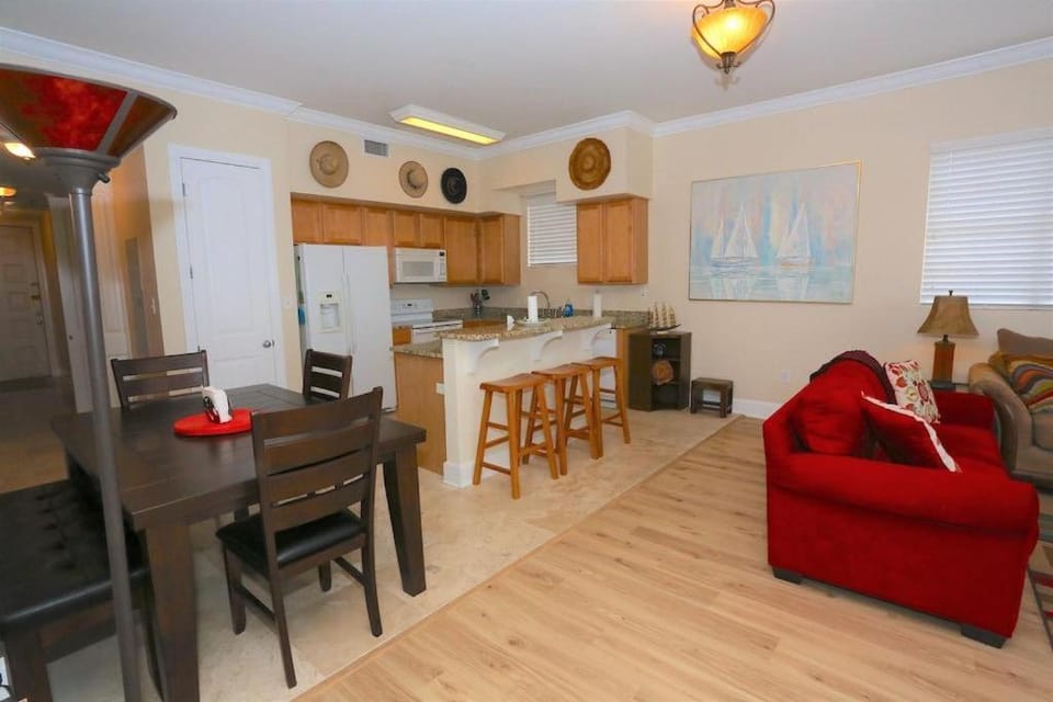 Sailmakers place 206 House in Perdido Key