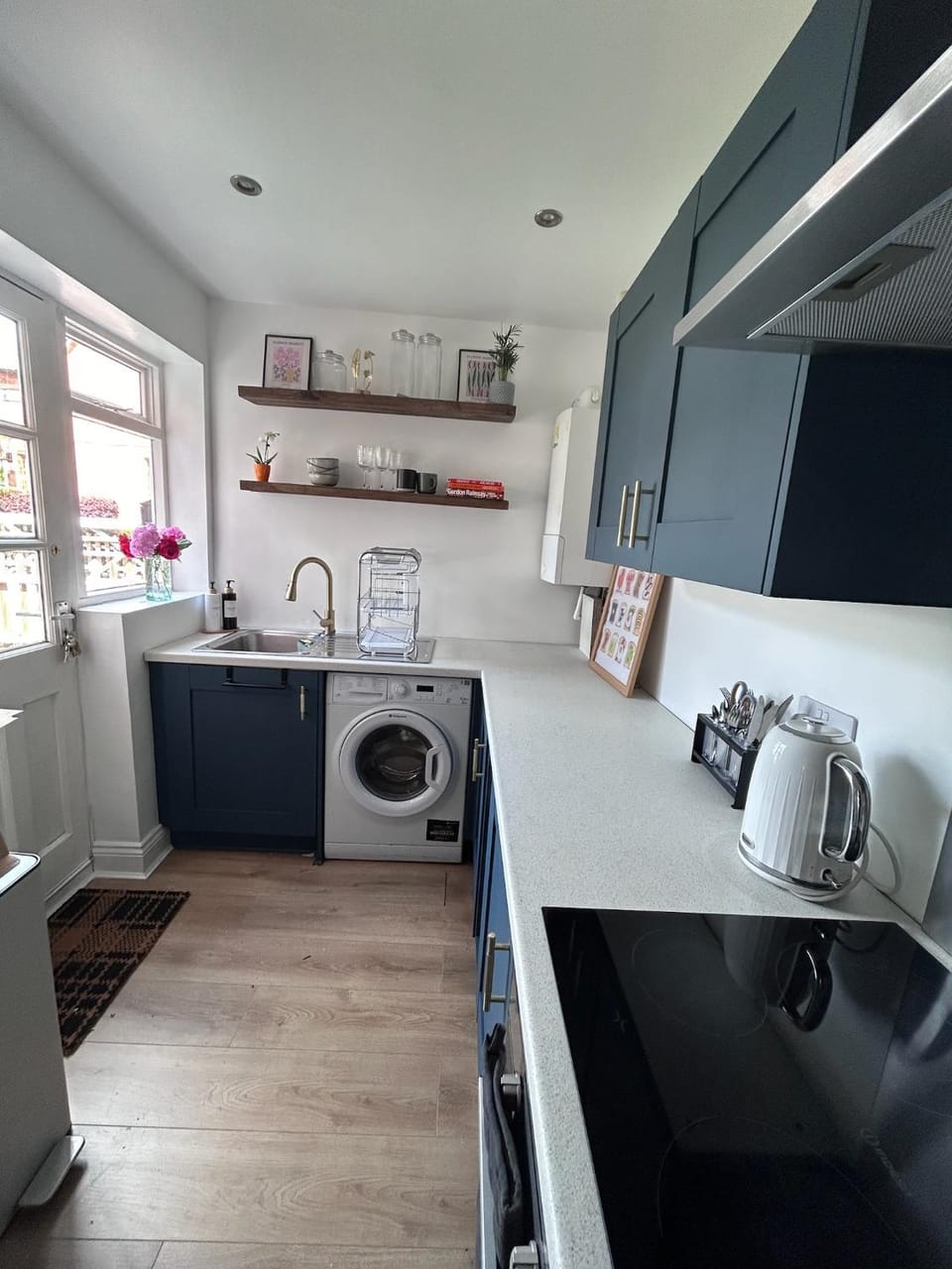 Grade II listed Victorian cottage House in Windsor