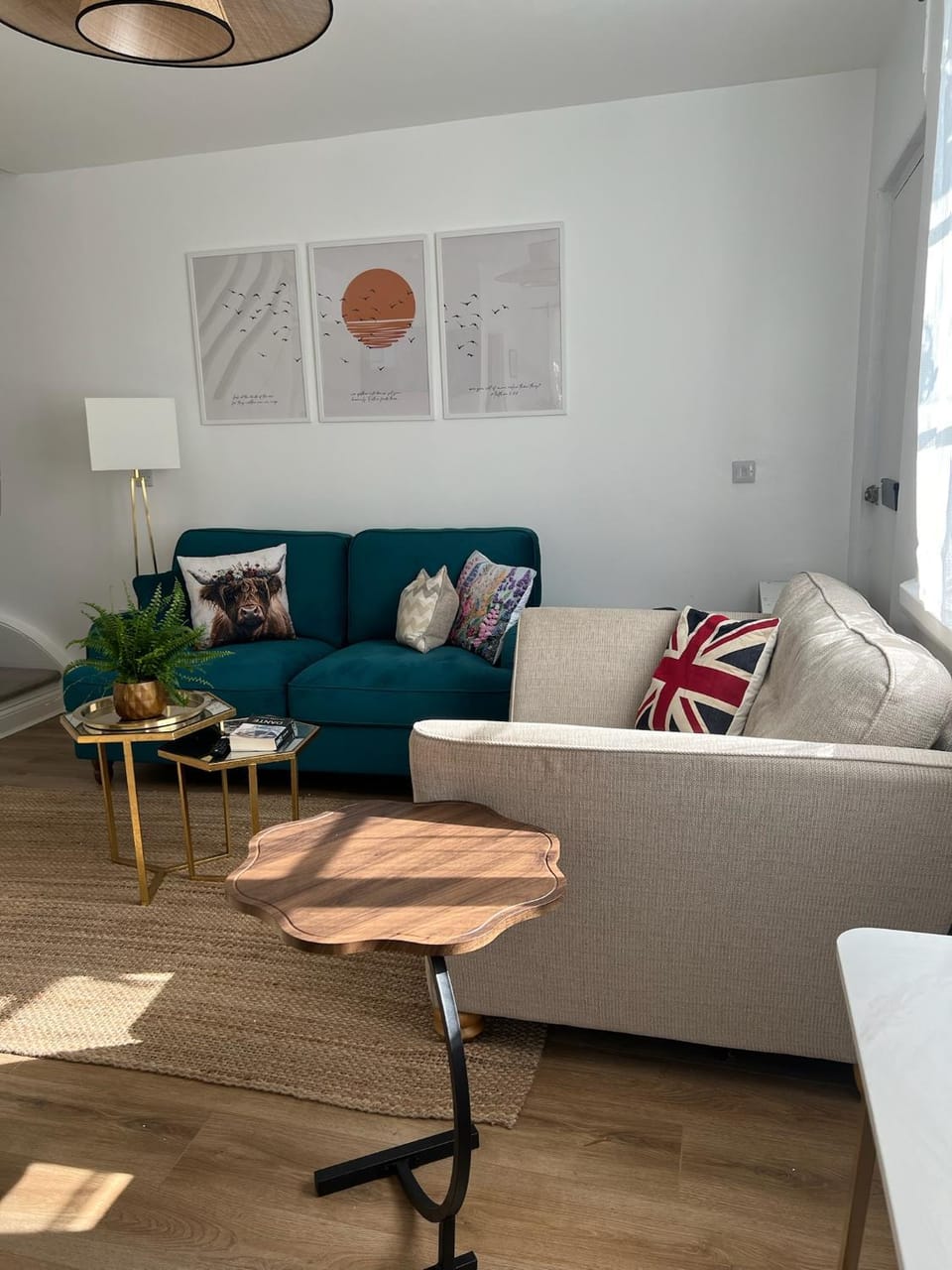 Living room, Seating area