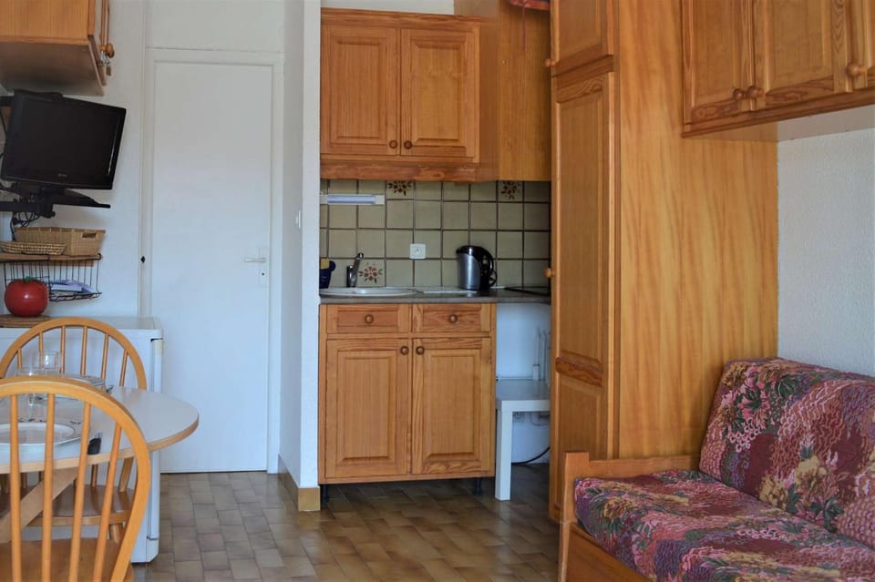 Appartement Studio 2 couchages PORT LEUCATE NATURISME PL010-806 Apartment in Leucate