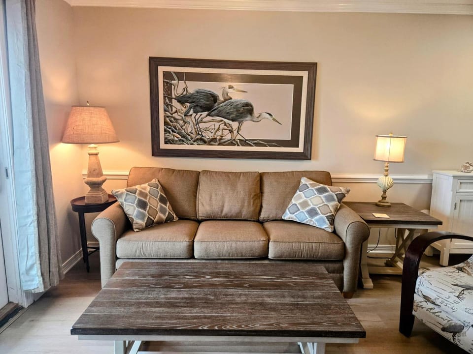 Docks 12C House in Ono Island