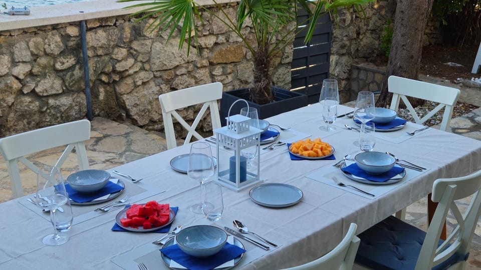 Balcony/Terrace, Food and drinks, Food