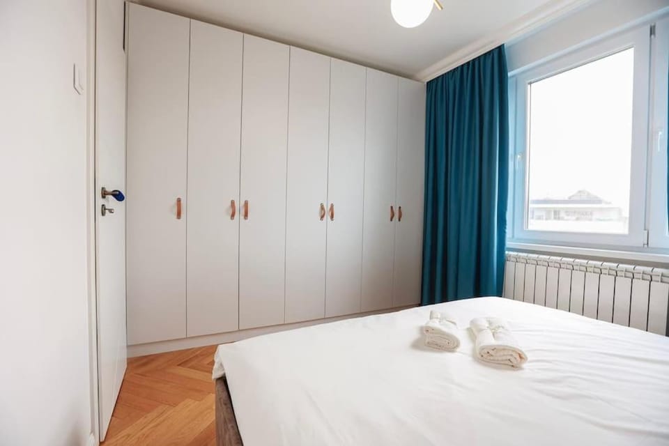 City Center Culture Retreat Apartment in Bucharest
