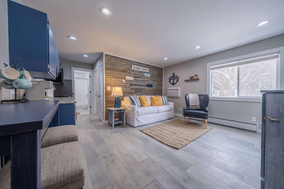 Sunset Villa B5 House in Bridgman