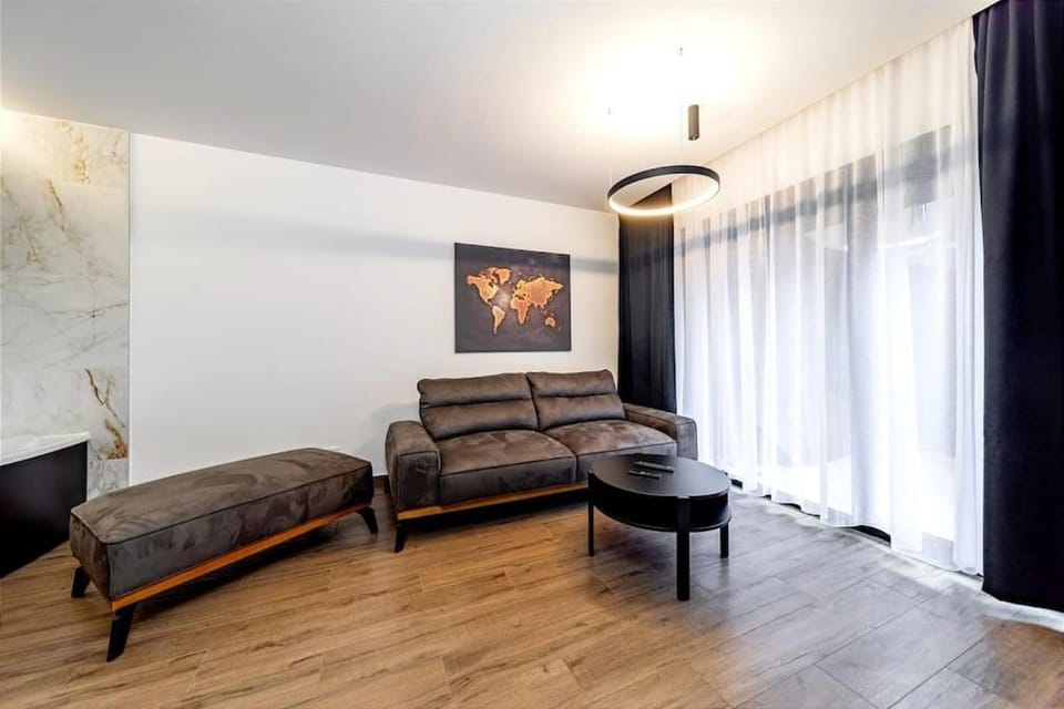 Bed, Living room, Photo of the whole room, Seating area, Bedroom