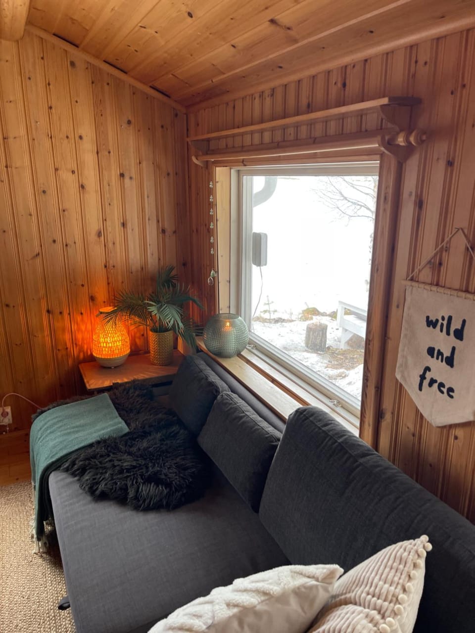 Bed, Living room, Seating area