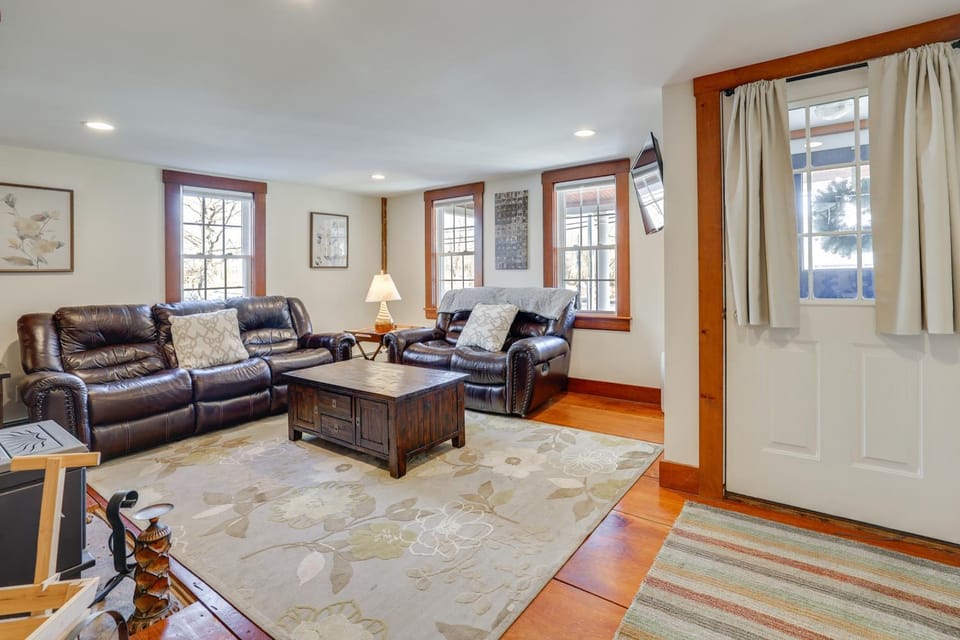 Walk to Memorial Park: Pet-Friendly Bethlehem Home Apartment in Litchfield County