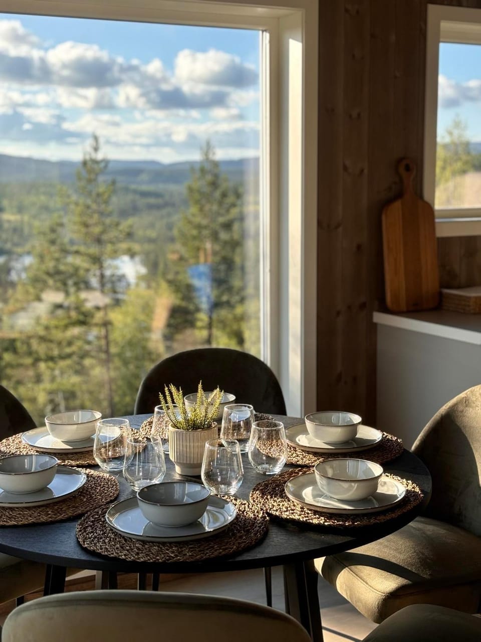 Natural landscape, View (from property/room), Seating area, Dining area
