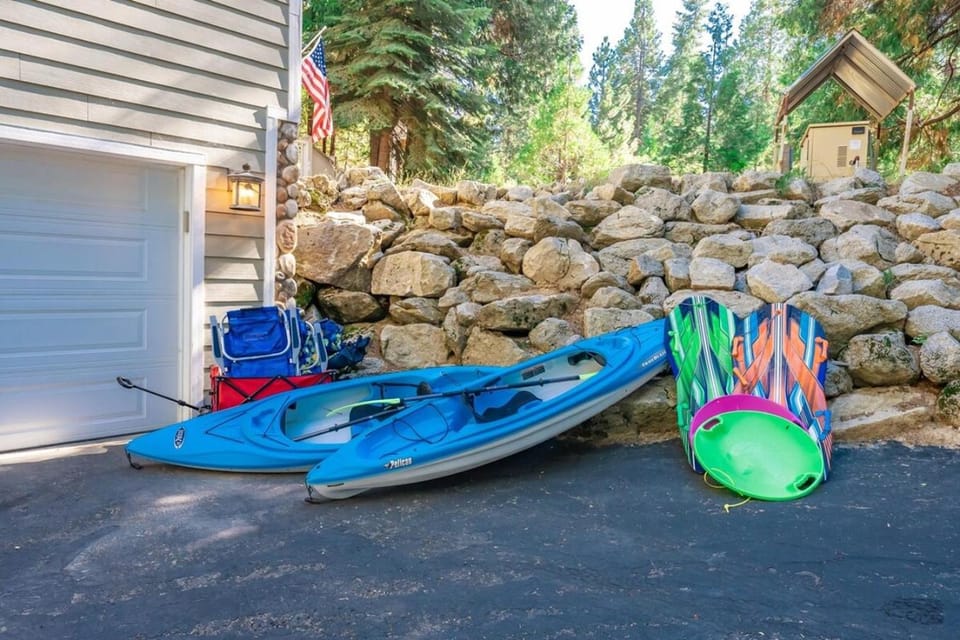 Cabin at the Creek Family Fun Starts Here! Cabin in Shaver Lake