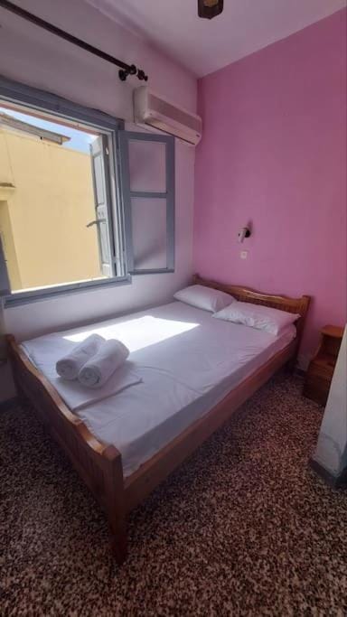 Old town Room With Window Apartment in Rethymno