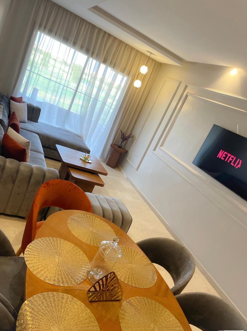 TV and multimedia, Living room, Seating area