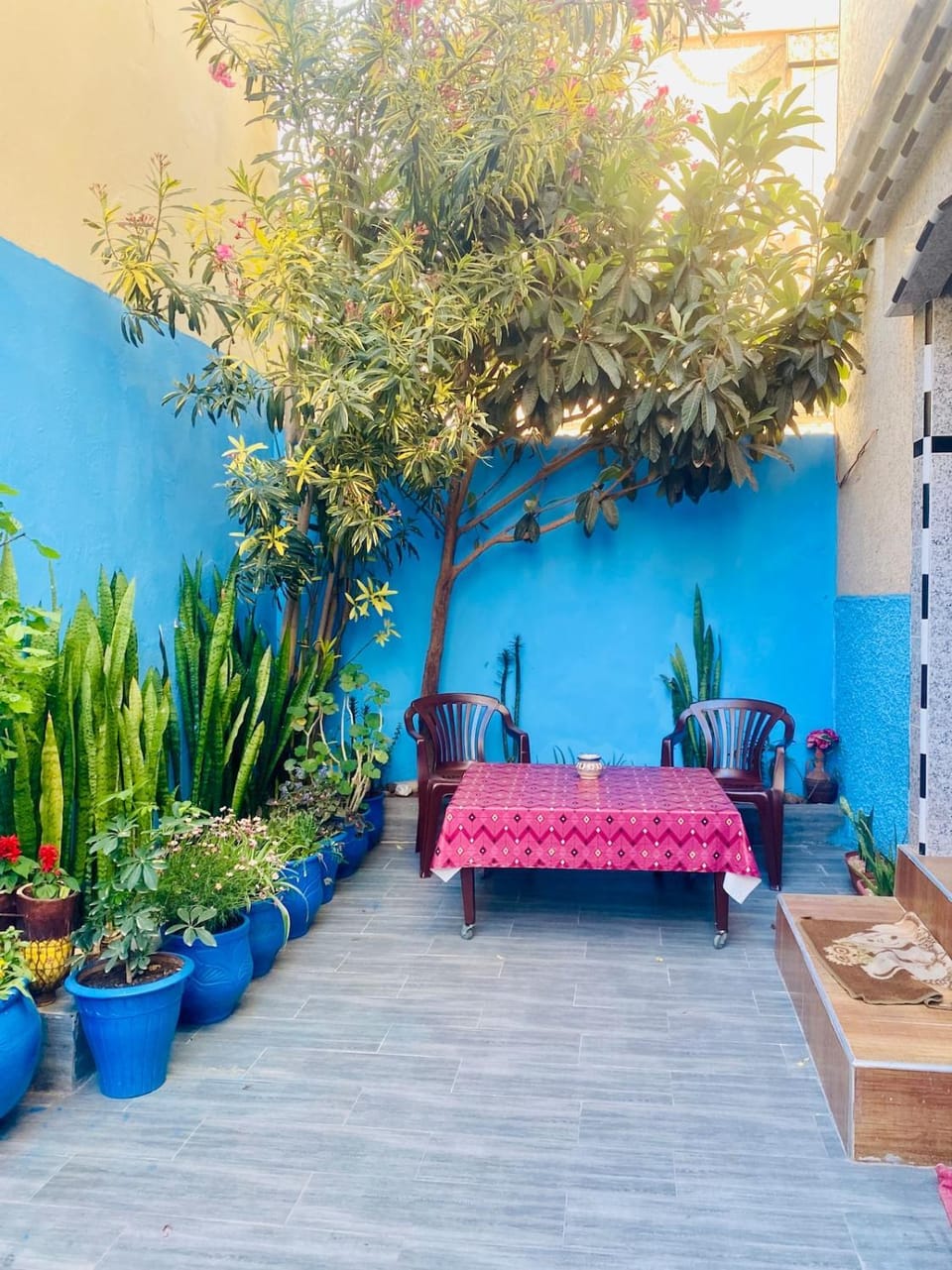 Appartement avec patio au centre ville, bien équipé, Fibre haut débit Apartment in Agadir