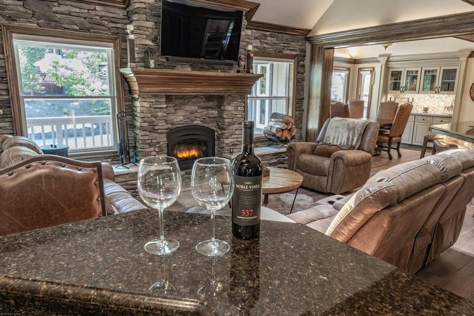 Lux Western Cabin Pool Table Ping Pong Vibes Cabin in Shaver Lake