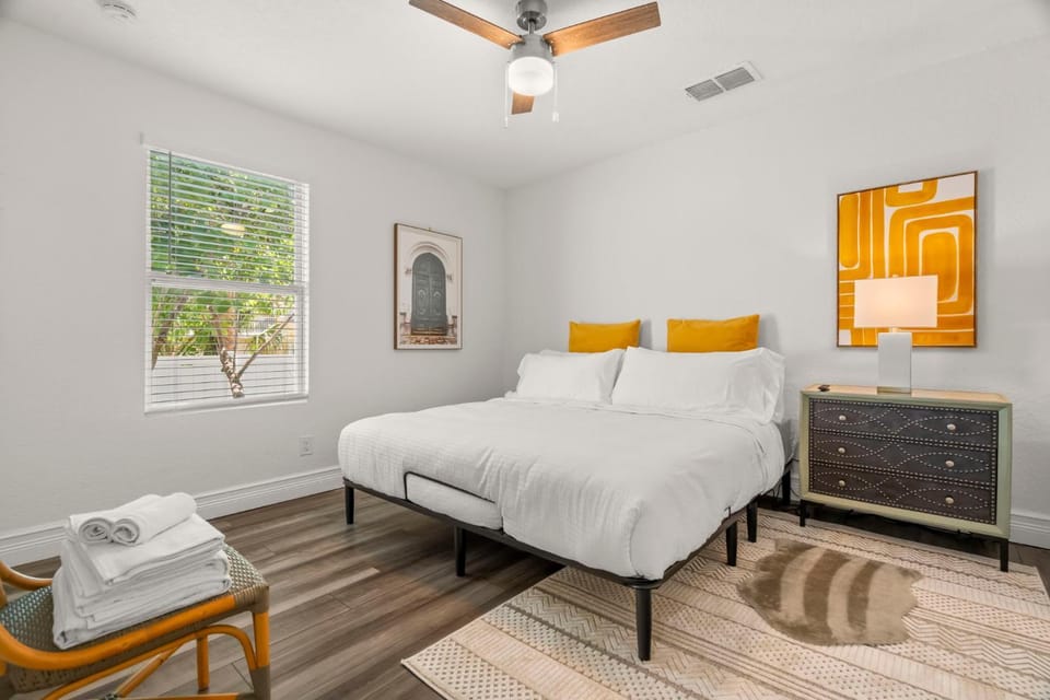 NEW! SoHo Oasis - Incredible Home In Heart of SoHo District House in Tampa