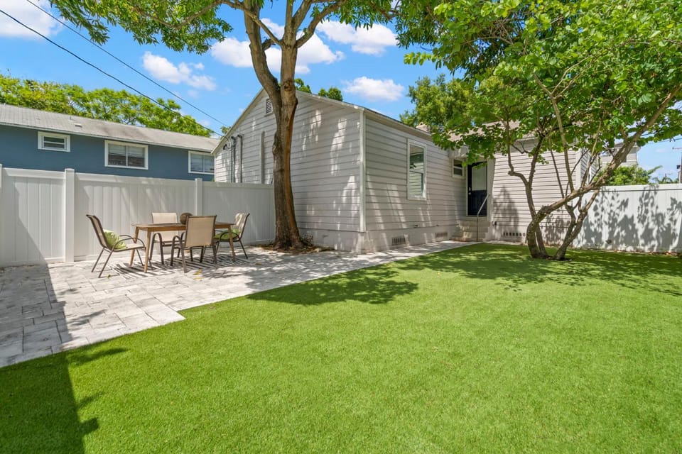 NEW! SoHo Oasis - Incredible Home In Heart of SoHo District House in Tampa