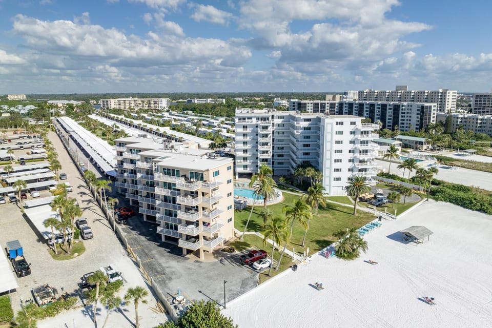Property building, Bird's eye view