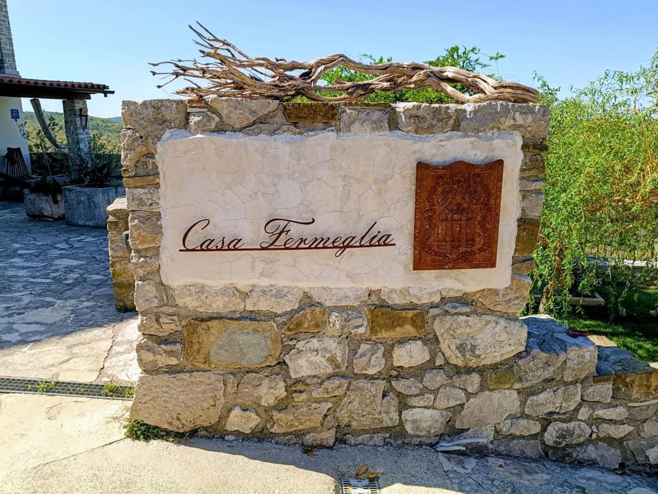 Appartman Casa Fermeglia with private jacuzzie and truffle hunting experience Apartment in Istria County