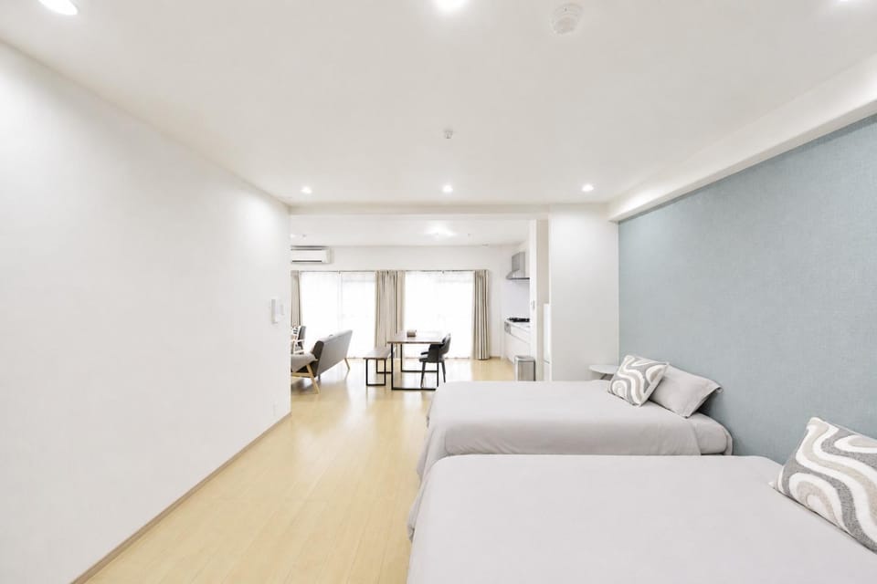 Room 402 Spacious 2LDK 80sqm Near Namba Family and Long Stay Apartment in Osaka