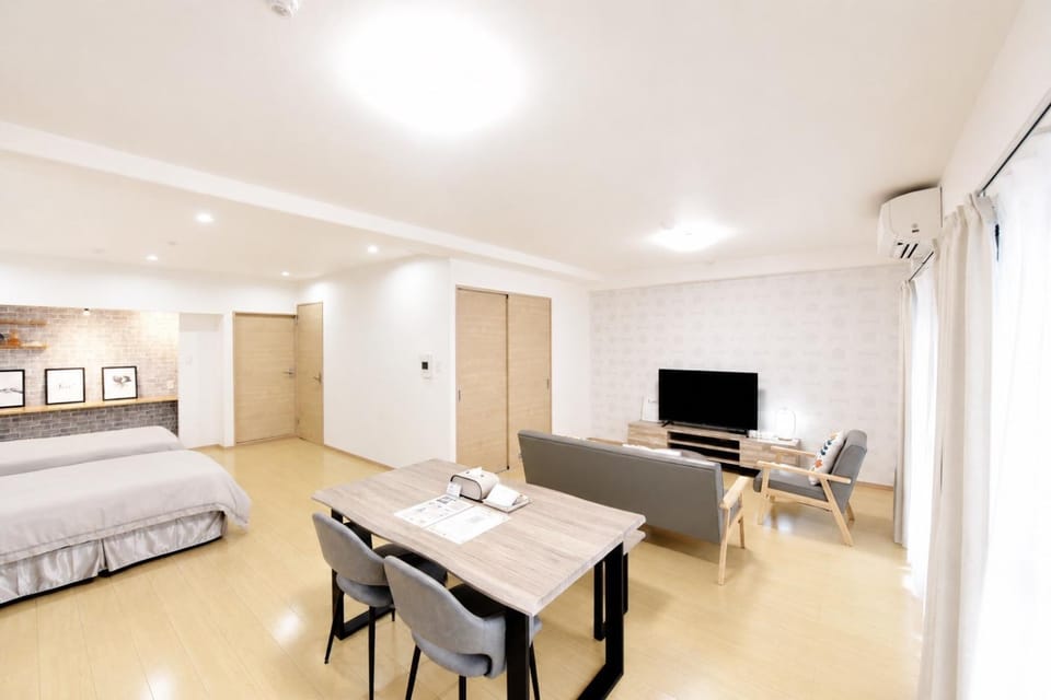 Room 402 Spacious 2LDK 80sqm Near Namba Family and Long Stay Apartment in Osaka