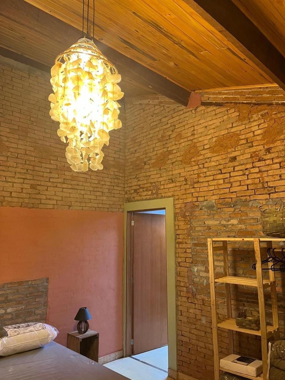 Sítio Santo Antônio - Chalé com Ofurô Country House in State of São Paulo