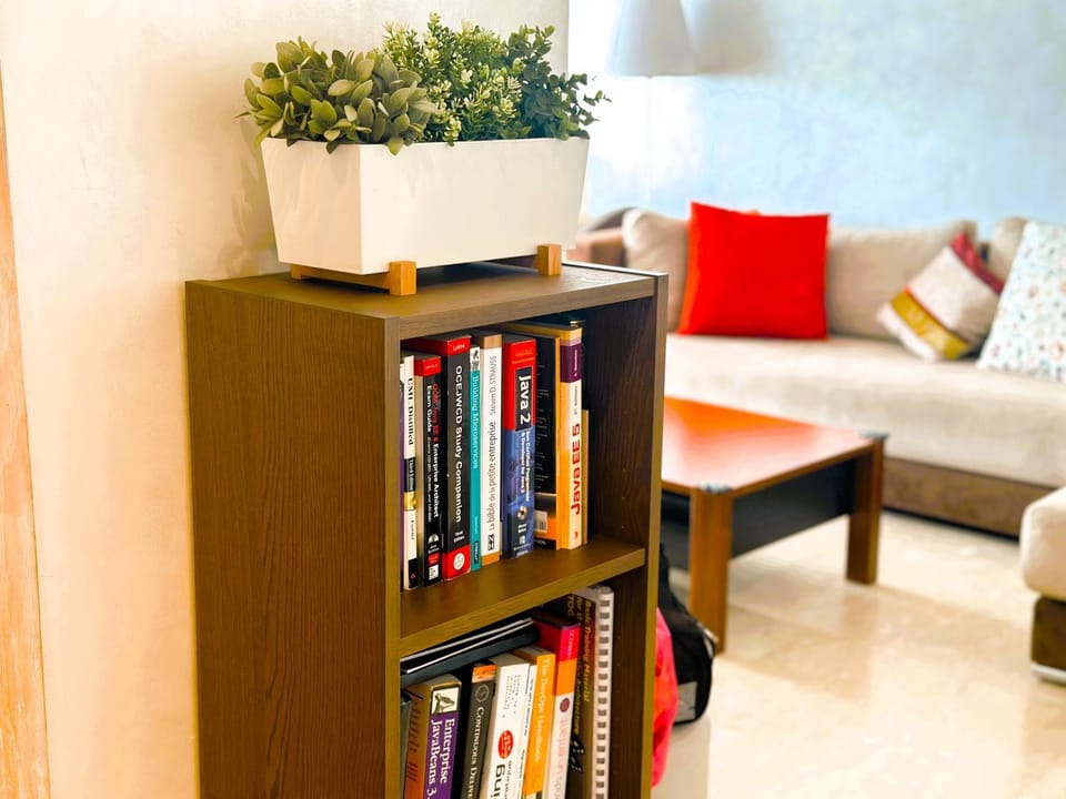 Library, Living room, Seating area