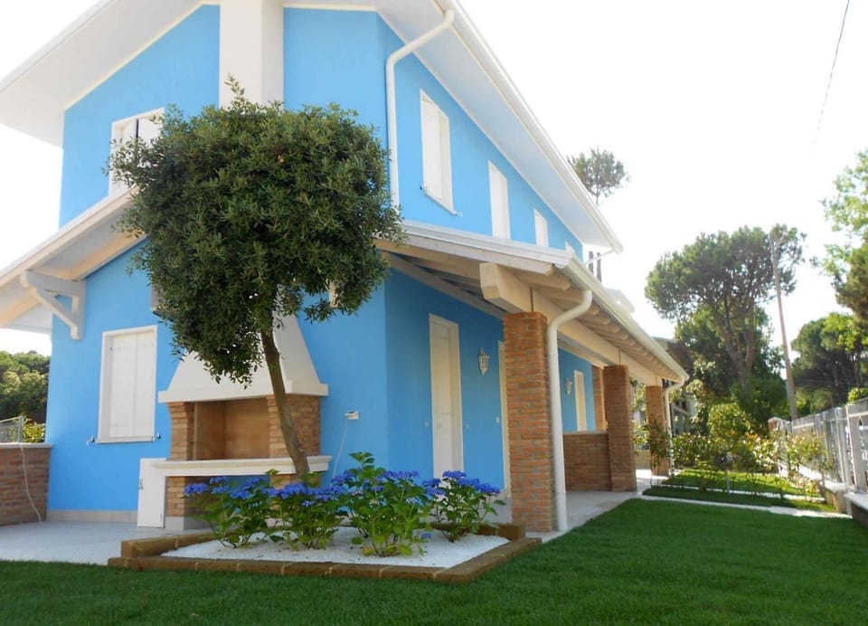 Property building, Summer