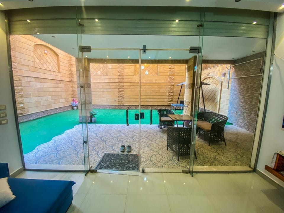 Patio, Patio, Balcony/Terrace, Balcony/Terrace, Seating area, Dining area, Evening entertainment, Entertainment