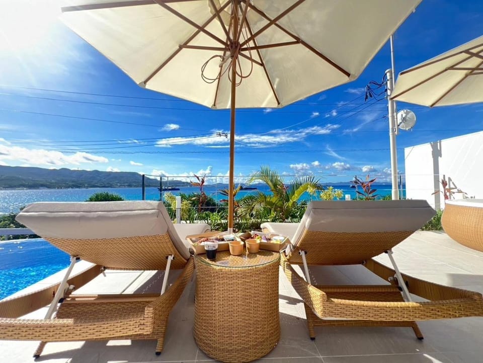 View (from property/room), Sea view, Breakfast, sunbed