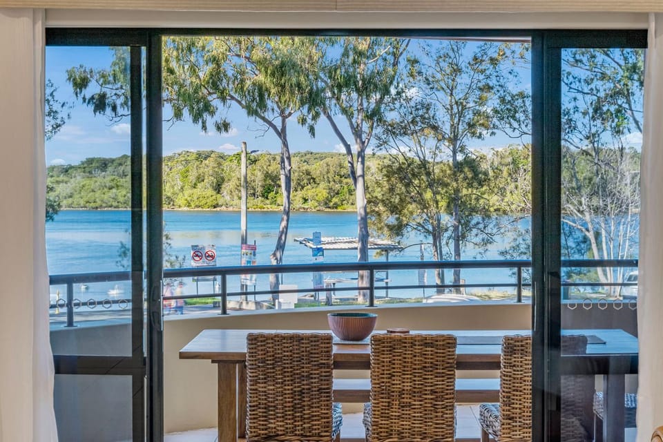 Pippies, your water view escape Apartment in North Haven