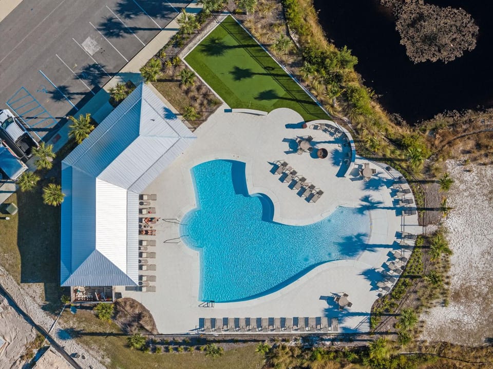Bird's eye view, Pool view, Swimming pool, sunbed