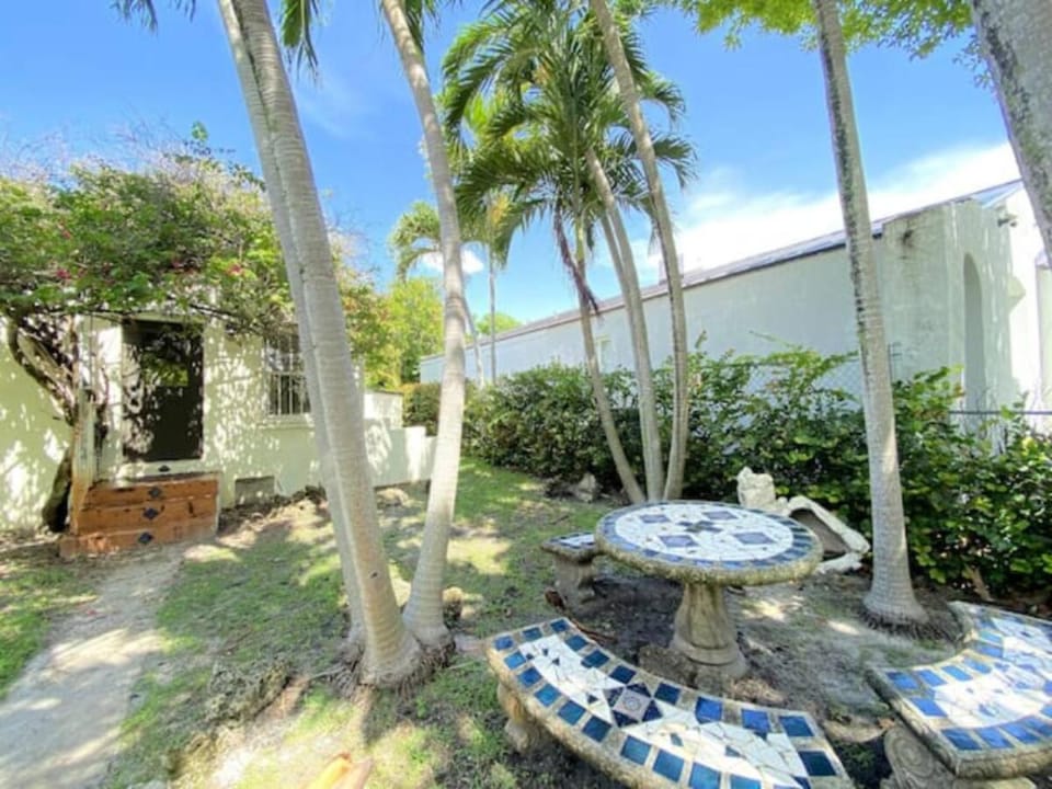 Property building, Garden view